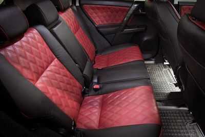 Пошив салона кожей